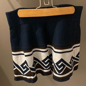 Aritzia Skirt- Size Small